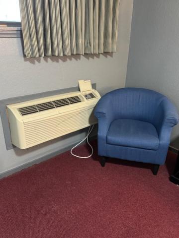 Pratt Budget Inn Экстерьер фото